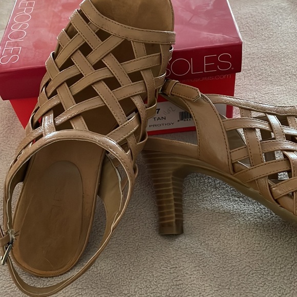 Aerosols beautiful 3 inch heel - Picture 4 of 4